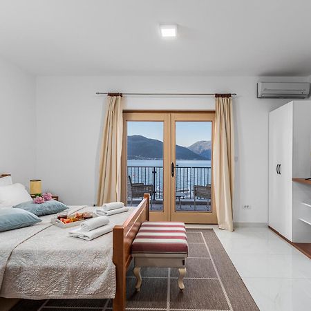 Villas Plitka Tivat Buitenkant foto